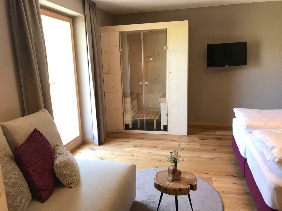 Klein Fein Hotel Zum Graf Planca di Sopra Esterno foto