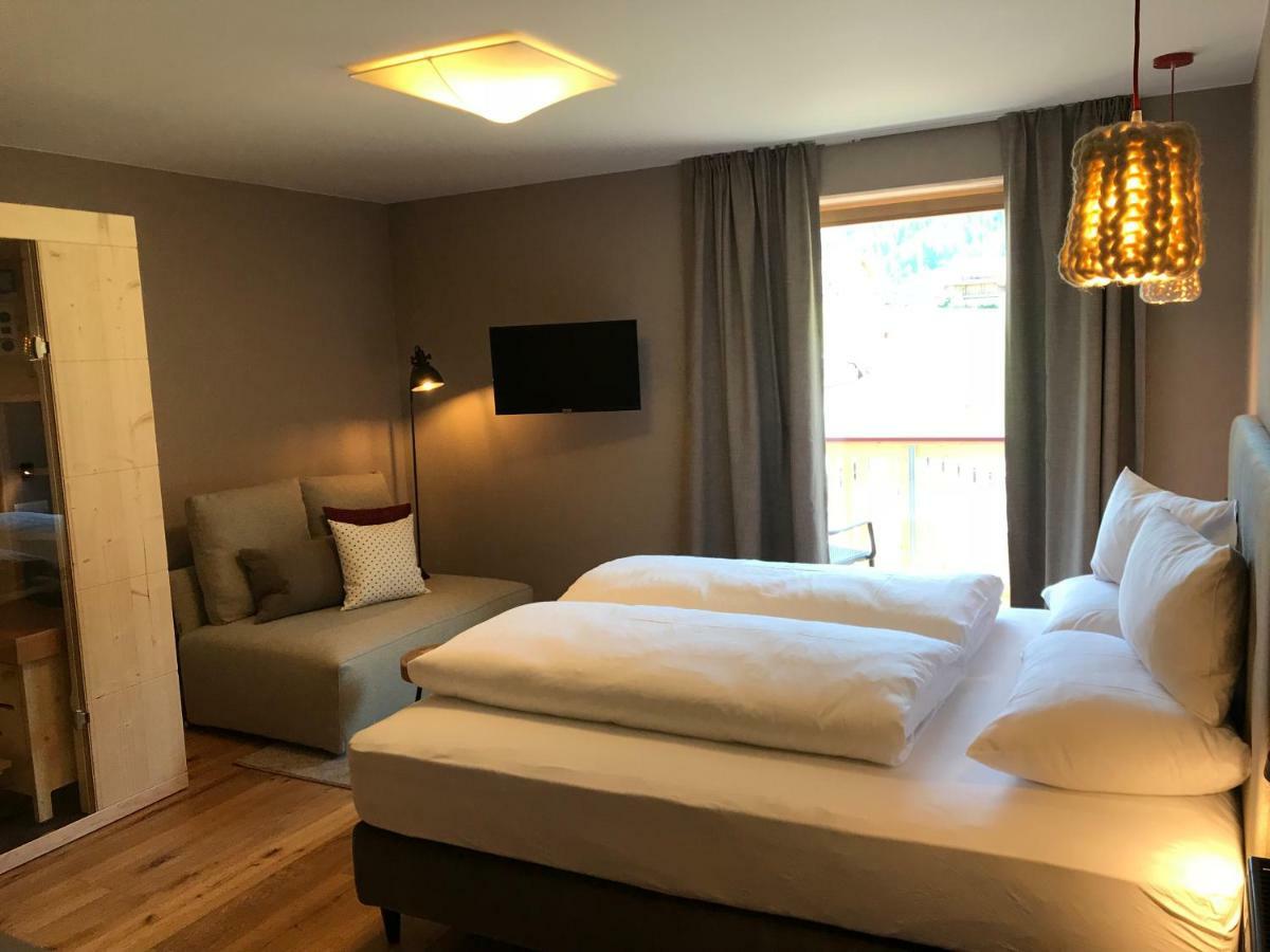 Klein Fein Hotel Zum Graf Planca di Sopra Esterno foto