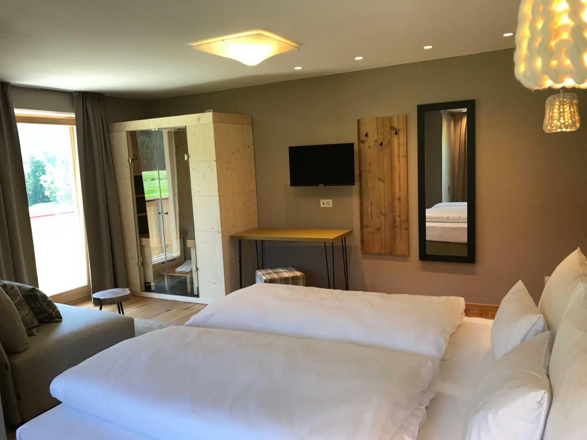 Klein Fein Hotel Zum Graf Planca di Sopra Esterno foto